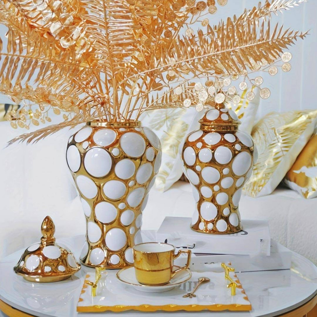 High Quality Ceramic Made White and Golden Color Decorative Design Porcelain Ginger Flower Vases