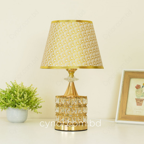 TL373-Golden Color Metal Body Table Lamp with Crystal Stone Design and Geometric Pattern Texture Plastic Shade (2)