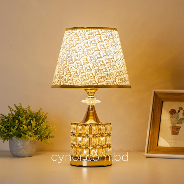 TL373-Golden Color Metal Body Table Lamp with Crystal Stone Design and Geometric Pattern Texture Plastic Shade (3)